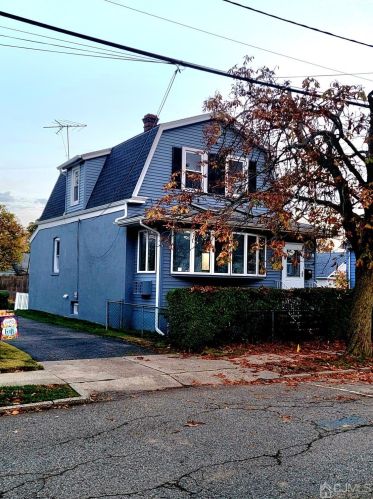 714 Raritan Ave, Perth Amboy NJ  08861-2420 exterior