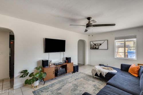 9414 11th Pl, Phoenix AZ  85020-2604 exterior