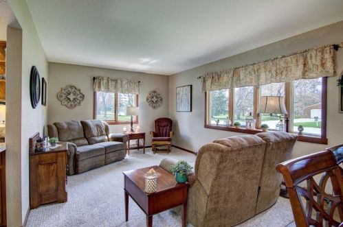 3115 Rose St, Eau Claire, WI 54701-8145