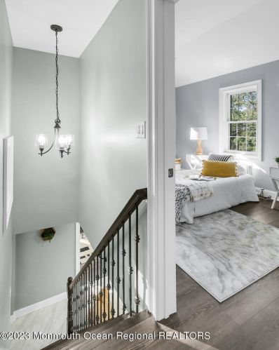 961 Front St, Tinton Falls NJ  07701-5615 exterior