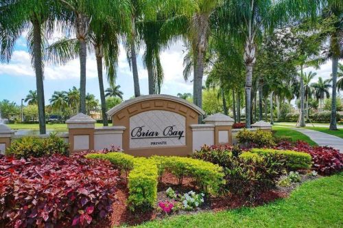3218 Turtle Cv, West Palm Beach, FL 33411-6472