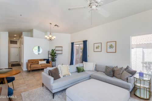 8812 Riviera Dr, Scottsdale AZ  85260-5814 exterior