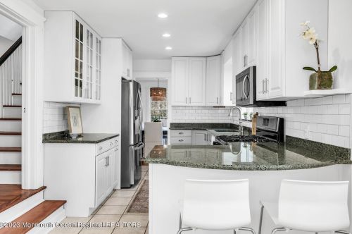 11 Fisher Pl, Tinton Falls NJ  07701-2317 exterior