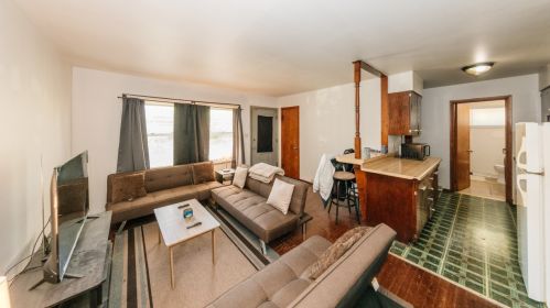 4736 Eggert Pl, Milwaukee, WI 53218-4463