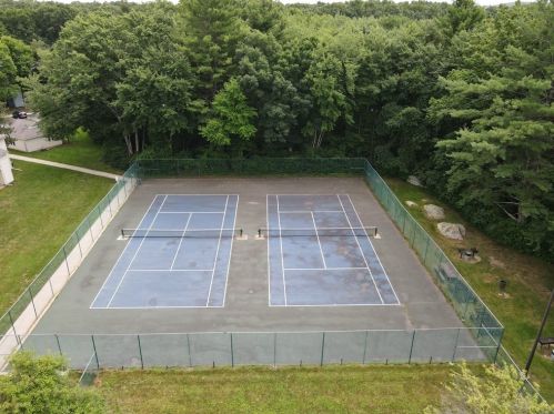 7 Thoreau Ct, Natick MA  01760-3897 exterior