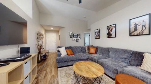 2237 Heritage Manor Dr, Riverbank CA  95367-2649 exterior