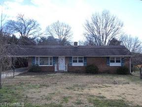 414 Glen Oaks Rd, Burlington, NC 27217-8919