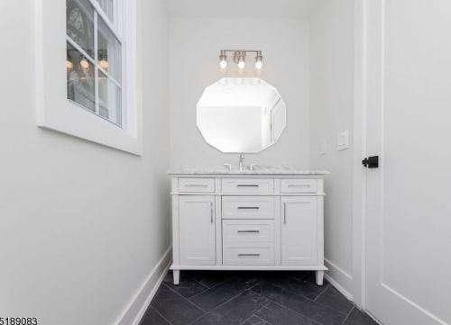 24 Shadow Ln, Berkeley Heights NJ  07922-1816 exterior