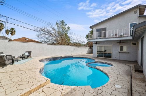 2660 Maryknoll Dr, Colton CA  92324-3712 exterior