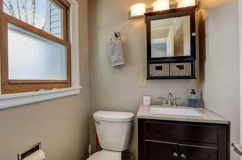 4127 92, Milwaukee WI 53228-2131 exterior