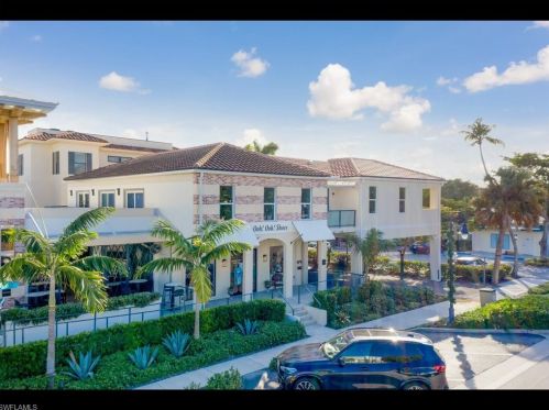 352 12th Ave, Naples FL  34120-6310 exterior