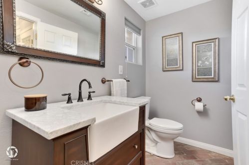 15414 Cuda Dr, Bakersfield CA  93307-9279 exterior