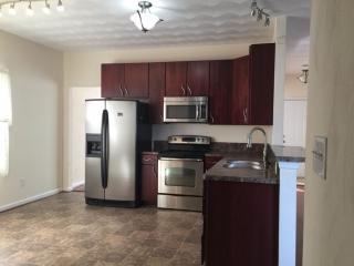 701 Charles St, Chesapeake VA  23320-6411 exterior