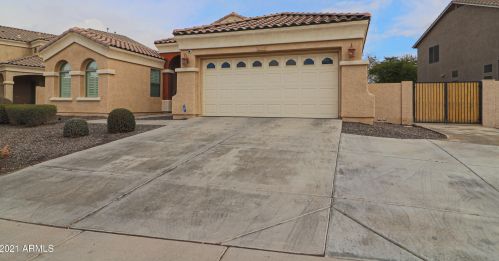 2402 Sequoia Dr, Chandler, AZ 85286-1621