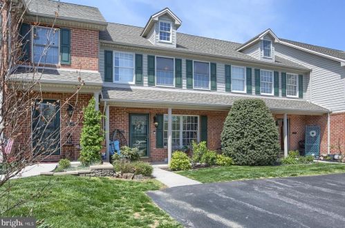 4068 Darius Dr, West Enola PA  17025-1475 exterior