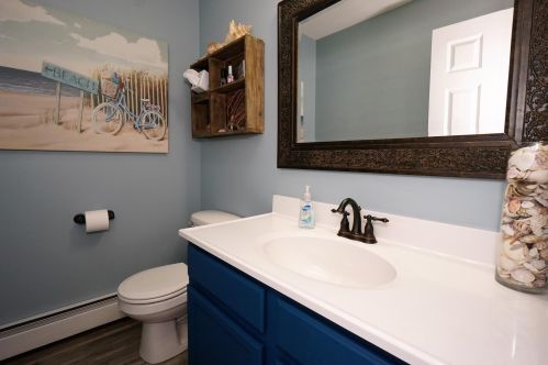 16 Beach St, Fremont NH  03044-3565 exterior