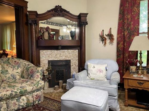 806 Arlington Ave, New Castle, PA 16101-4437