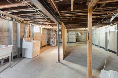 3666 89, Milwaukee WI 53222-3605 exterior