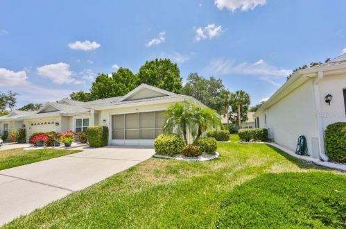 728 Masterpiece Dr, Ruskin, FL 33573-6588