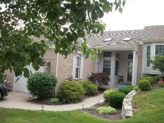 3843 Vineyard Green Dr, Cincinnati, OH 45255-5635