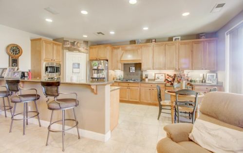 2393 Shadow Berry Dr, Manteca CA  95336-5131 exterior