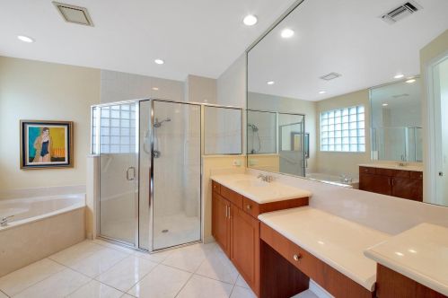 7110 Veneto Dr, Boynton Beach FL  33437-3741 exterior