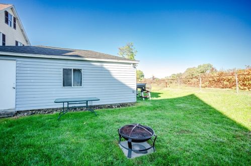 606 Miller St, Latrobe PA  15650-1549 exterior