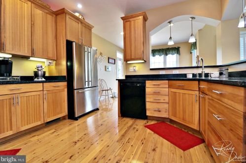 320 Stephen Ct, Charles Town WV  25414-4126 exterior