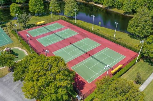 4784 Ridgemoor Cir, Palm Harbor FL  34685-3149 exterior