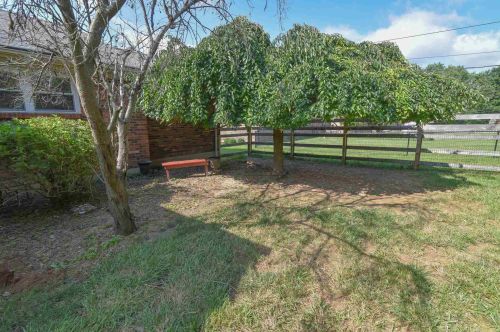 8883 Valley Circle Dr, Florence KY  41042-9523 exterior