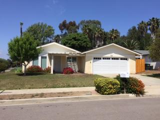 1808 Calle Sinaloa, Vista, CA 92084-5334