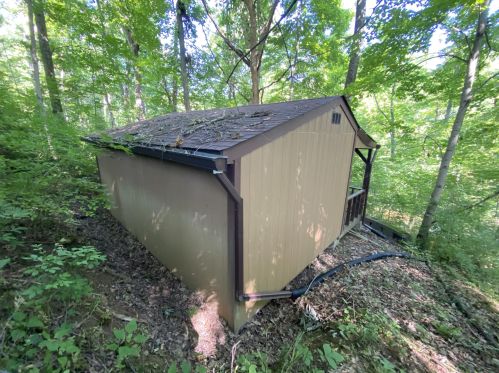 8235 Woodcreek Dr, Florence KY  41042-9119 exterior