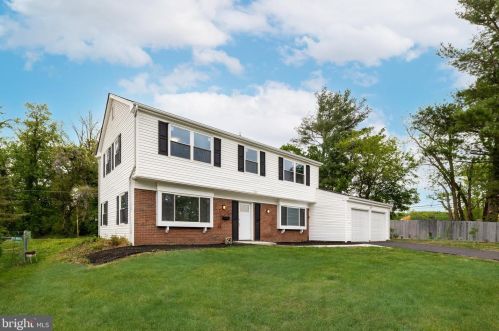 130 New Castle Ln, Willingboro, NJ 08046-1353