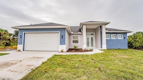 742 Alamo St, Lehigh Acres, FL 33974-5730