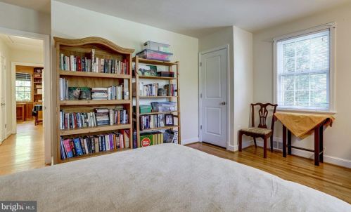 2901 Linden Ln, Falls Church VA  22042-2313 exterior