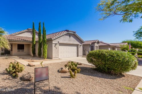2498 Fiesta Dr, Casa Grande, AZ 85194-9499