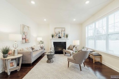 38 Walnut St, Little Falls NJ  07424-1402 exterior