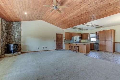 11436 Big Springs Rd, Montague, CA 96064-9603