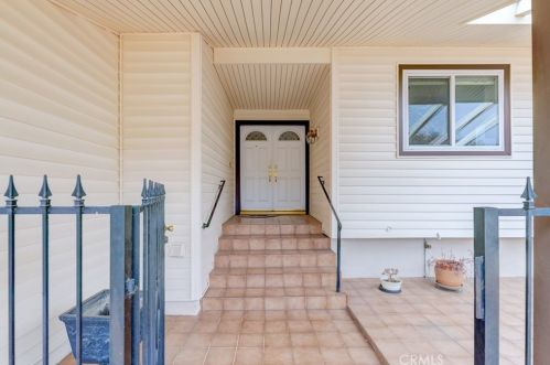 26015 Saddle View Dr, Lomita, CA 90717-2320