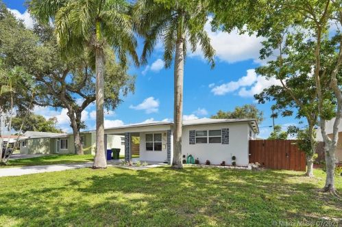 6829 11th St, Hollywood, FL 33023-1620