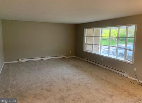 80 Taft St, Hazle Township, PA 18201-6839