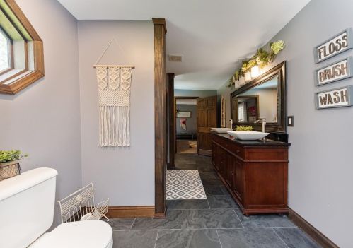 1755 Stuttgart Dr, Saint Martin OH  45118-8435 exterior