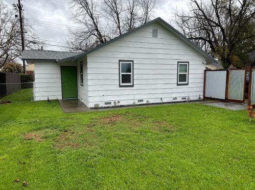 624 L St, Rio Linda CA  95673-3431 exterior