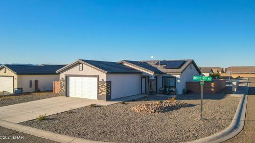 1735 Desert Fern Way, Bullhead City, AZ 86426-8317