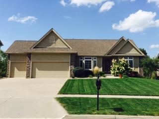 502 28th St, Ankeny, IA 50021-9659