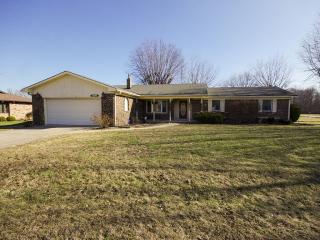 6951 Yellowstone Pkwy, Indianapolis, IN 46217-3958