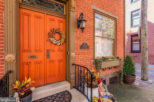 1512 Penn St, Harrisburg, PA 17102-2513