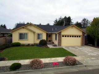 1461 Garden Brook St, Mckinleyville, CA 95519-6421