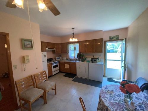 127 South St, Marlborough NY  12542-5630 exterior