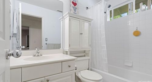 91-6425 Kapolei Pkwy, Ewa Beach HI  96706 exterior